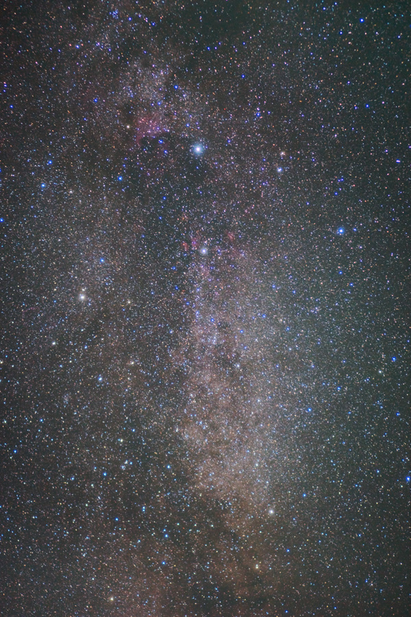 奥多摩・鷹ノ巣山の頂上で星景写真を撮ってきました：スターリー