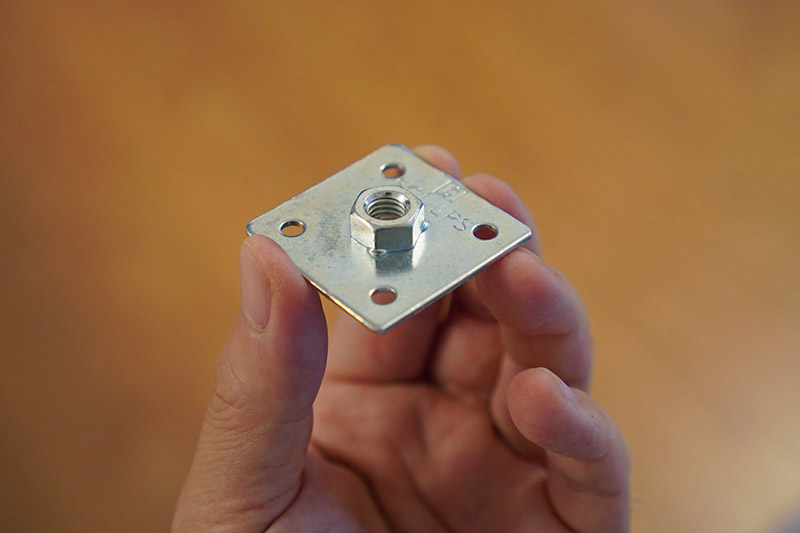 ワッシャー付きナット