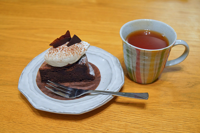 お茶でも飲みながら