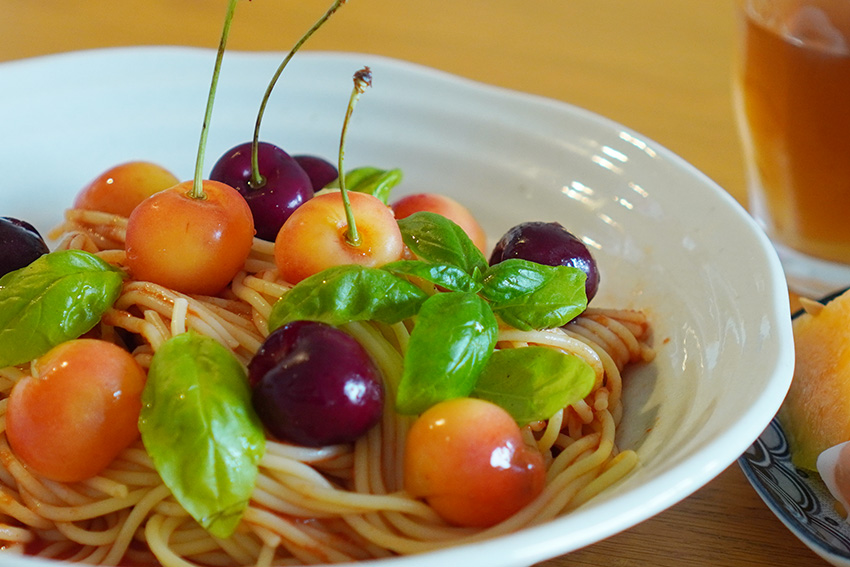 さくらんぼの冷製パスタ