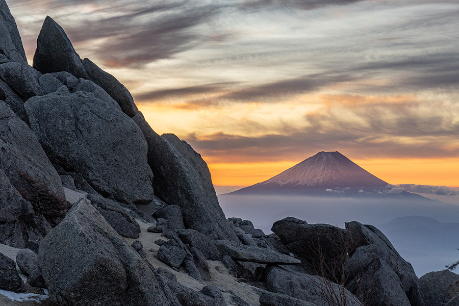 朝焼けの富士山