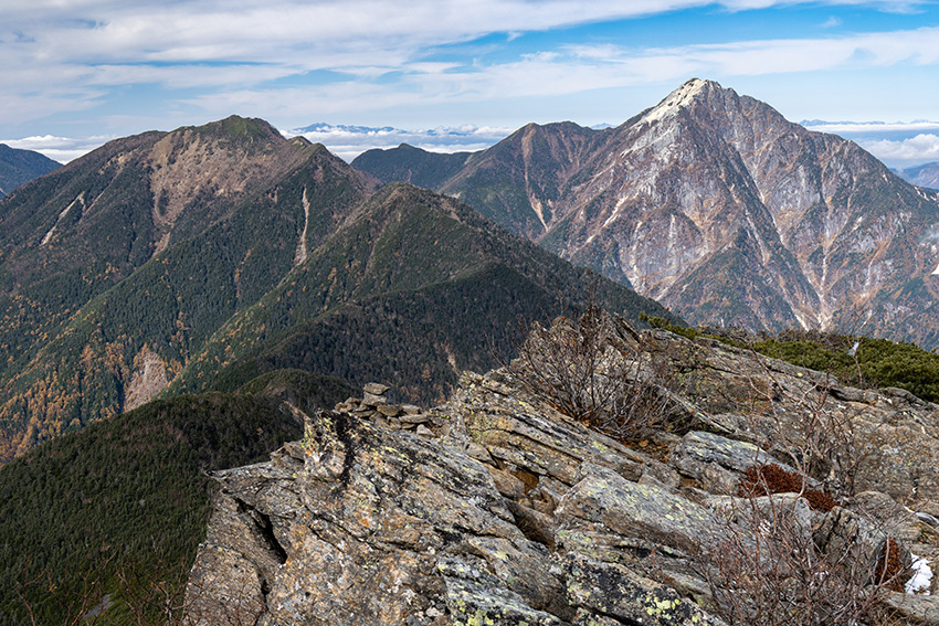 アサヨ峰と甲斐駒ヶ岳