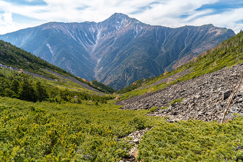 ガラ場と北岳