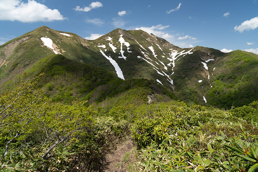 笠ヶ岳と朝日岳