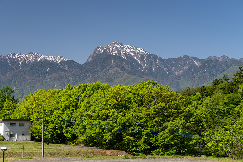 長坂駅ホームから甲斐駒ヶ岳