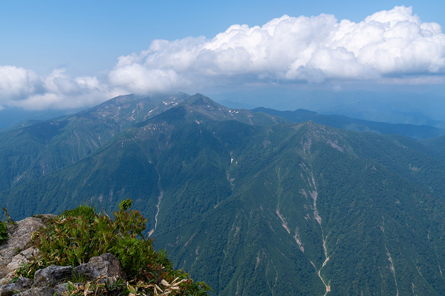 オキの耳から朝日岳