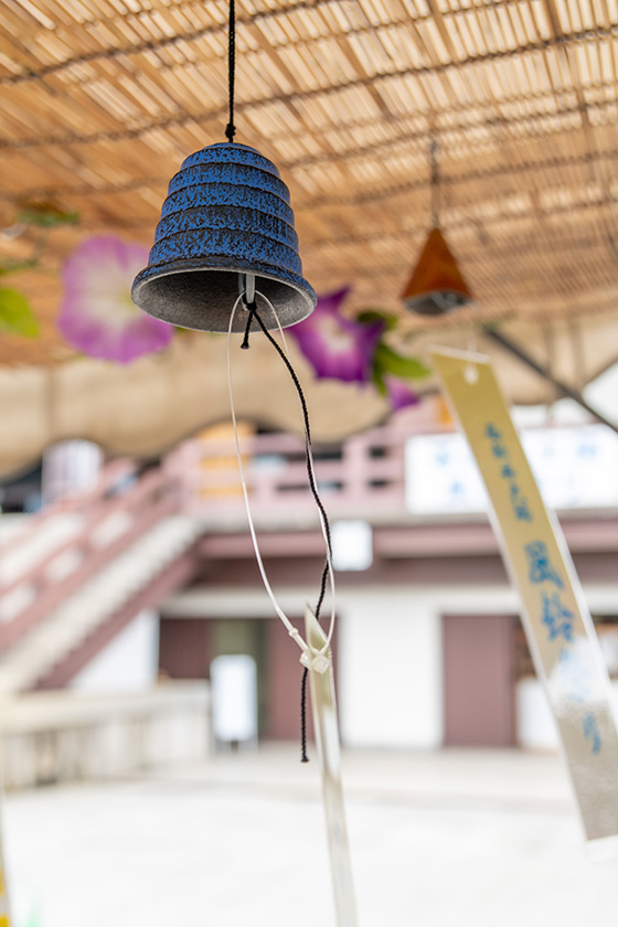 西新井大師の「風鈴まつり」を見てきました––全国各地のいろんな風鈴が
