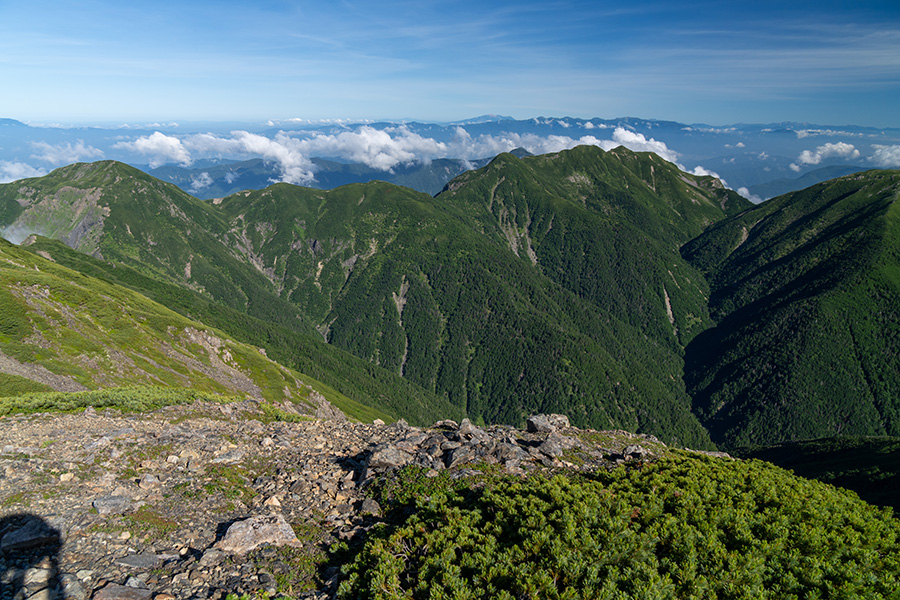 兎岳〜中盛丸山〜大沢岳の稜線