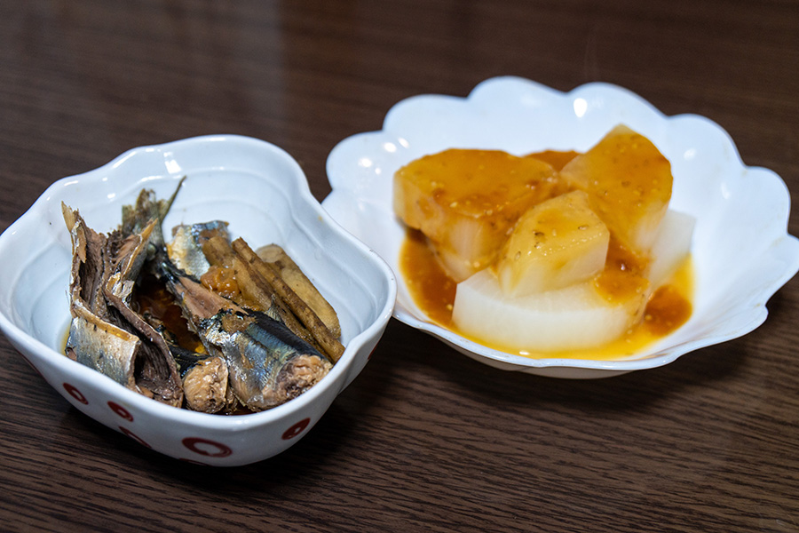 秋刀魚の梅干し煮と風呂吹き大根