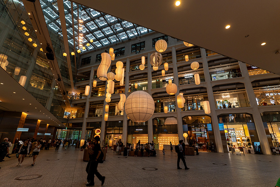 丸の内KITTE 11 mm, F5.6