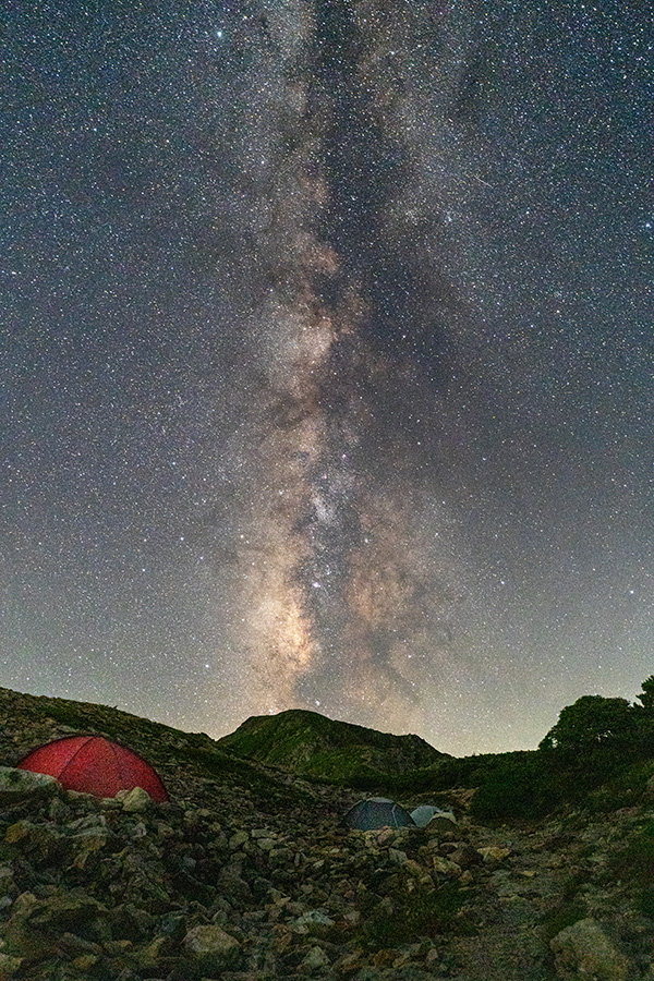 北岳山荘テントサイトから夏の天の川