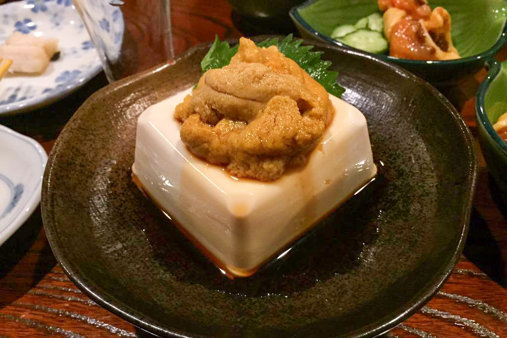東通村で食べた「うにやっこ」