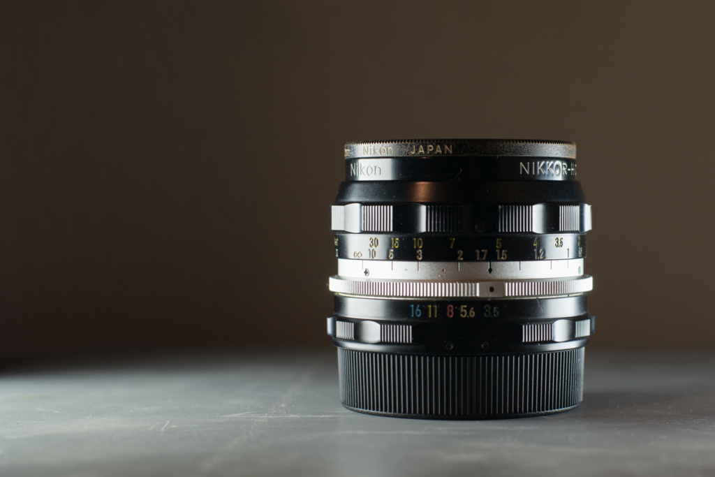 Nikon Nikkor-H Auto 28mm F/3.5 | LENS-DB.COM ニコン NIKKOR-H Auto 28mm