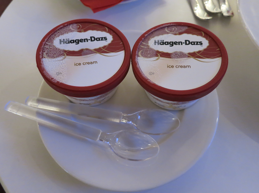 「ヴァージン・アトランティック航空（Virgin Atlantic Airways）」の「clubhouse」