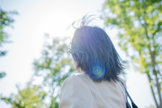 白髪が前髪だけに生えるのはなぜ ４つの原因と対策 ケア方法 白髪ニュース 毛髪診断士による白髪の総合情報サイト