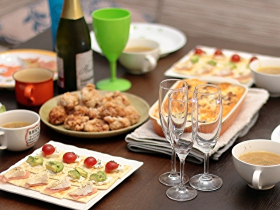 パーティの豪華なごちそう　