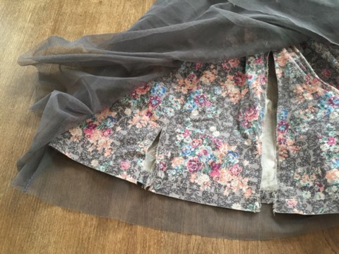 子供の服が破れた アイロン補修シートで直したよ すっきりと