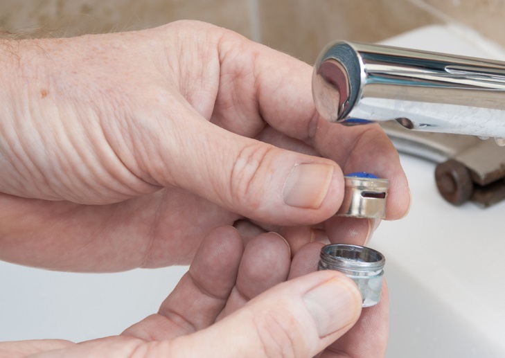 蛇口に取り付ける節水グッズも 蛇口に取り付ける節水グッズも