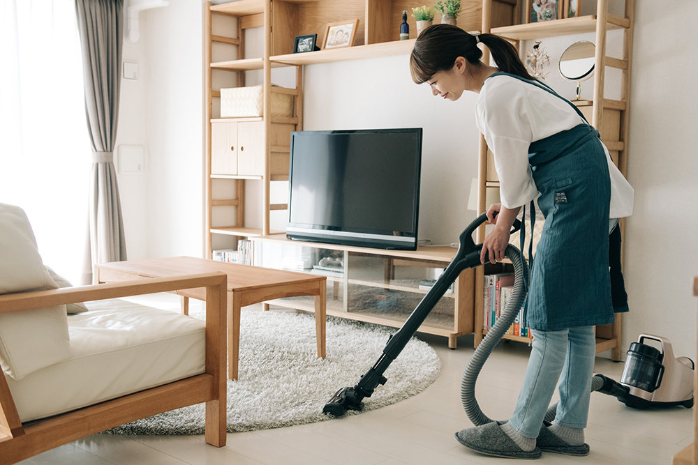 売却活動のために掃除するイメージ