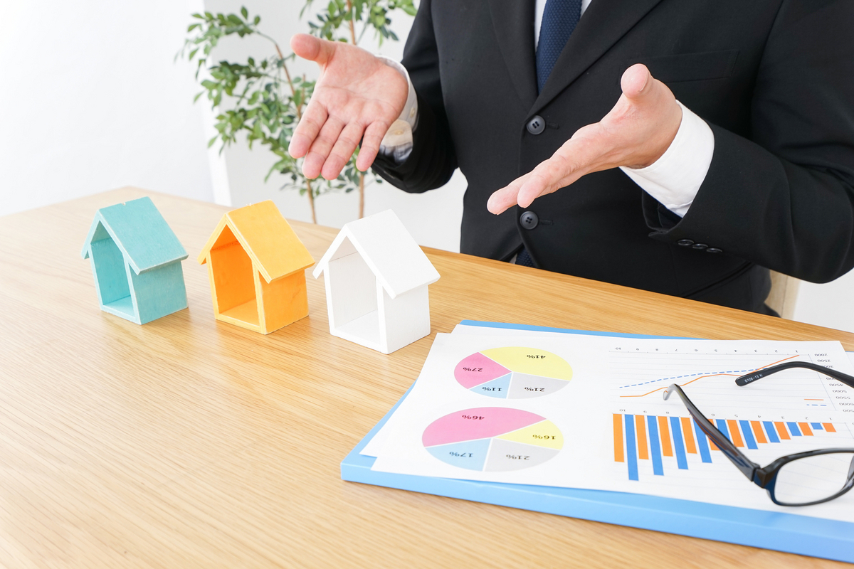 不動産会社のビジネスマンのイメージ