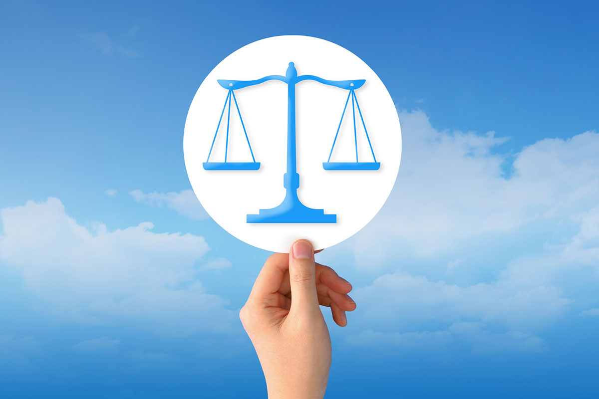 天秤（比較）のイメージ