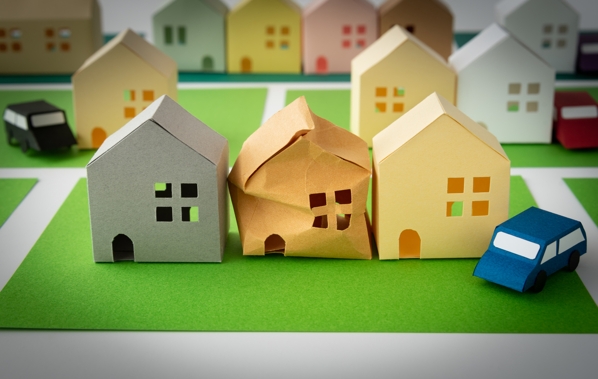 老朽化した家のイメージ