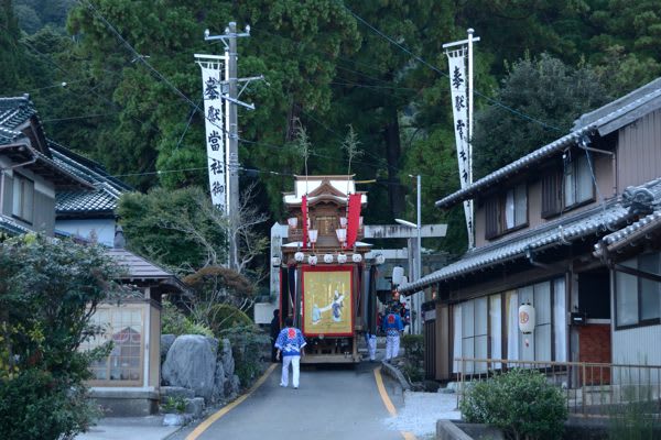 鳴谷神社の祭礼、山車 鳴谷神社の祭礼、山車