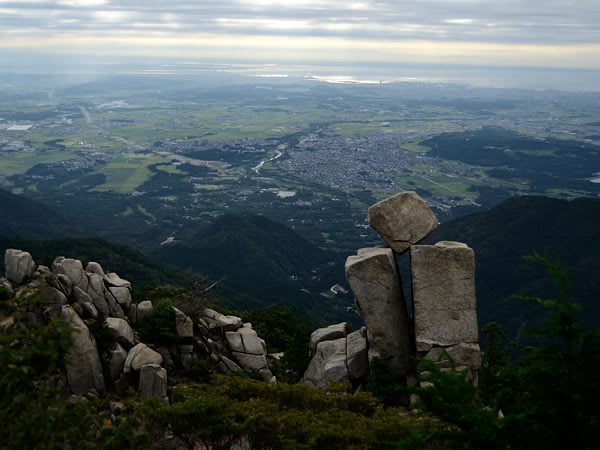 御在所岳・中道登山道、地蔵岩 御在所岳・中道登山道、地蔵岩