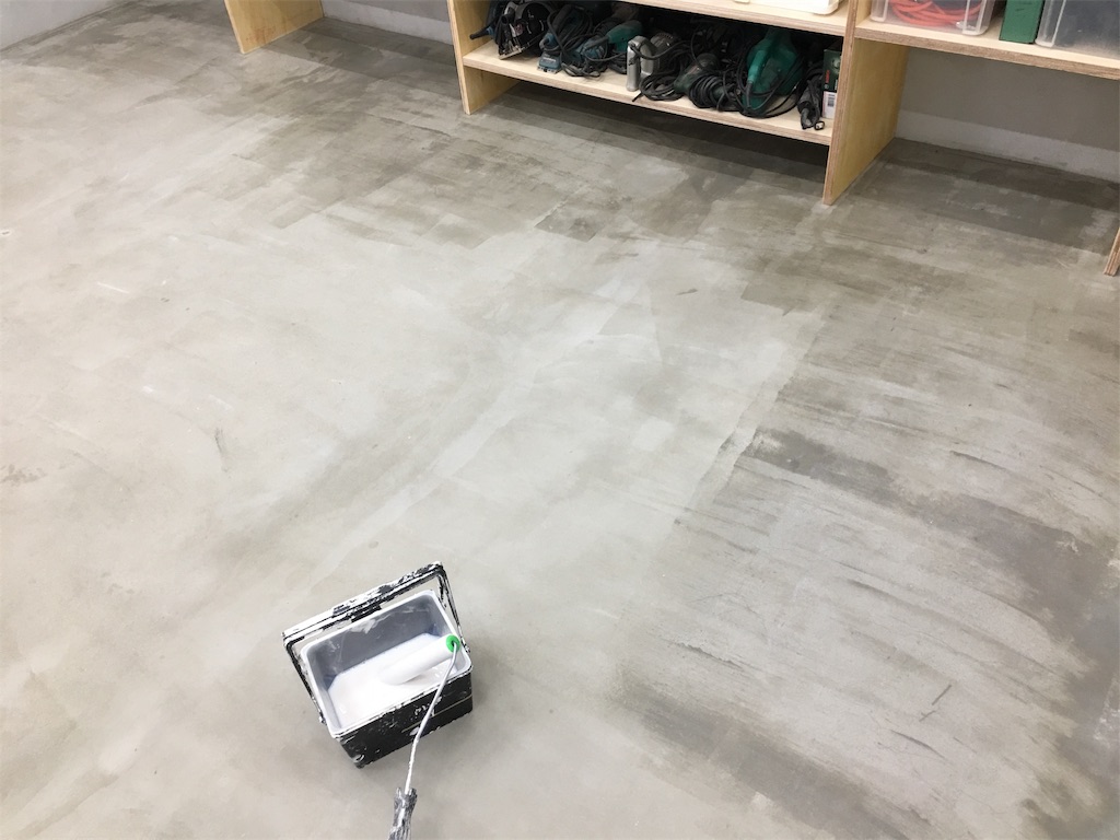 モルタル床塗装2回目 Suzukisanchi S Blog