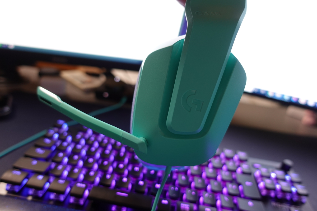 Logicool G G335 MN ミントのレビュー】つけごごちがいい色合い豊かな