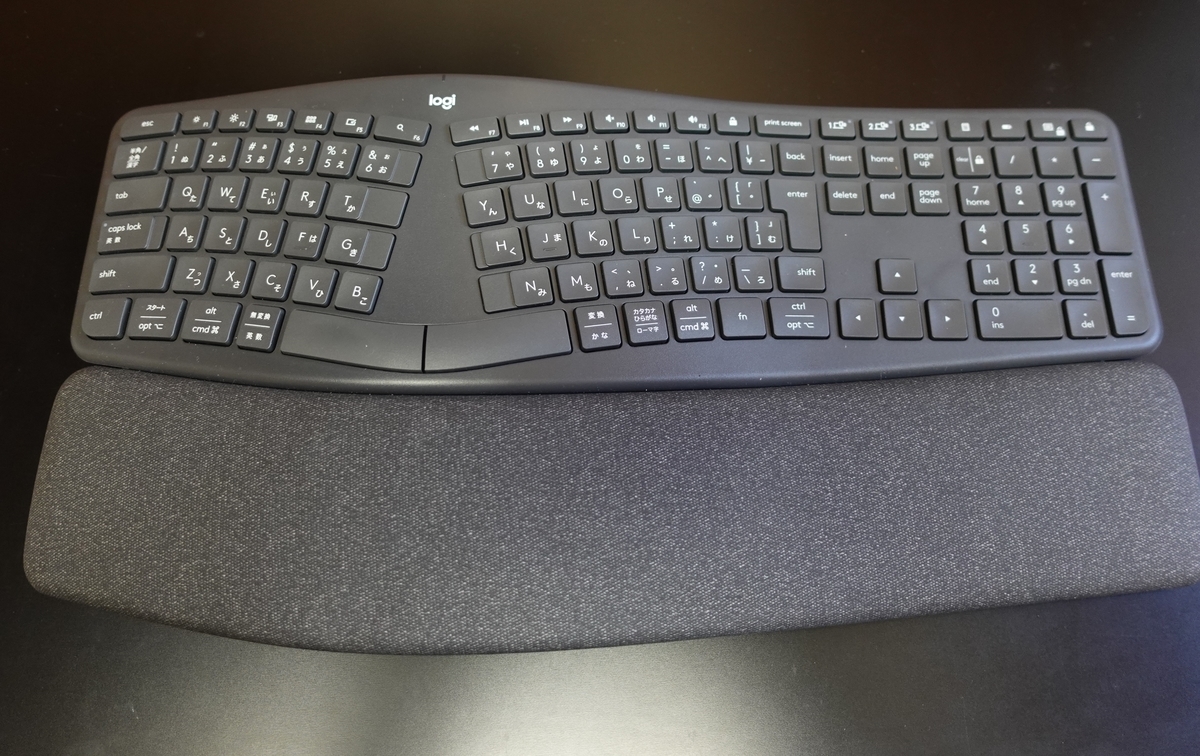 Logicool ERGO K860のレビュー】自然なタイピングができる変形