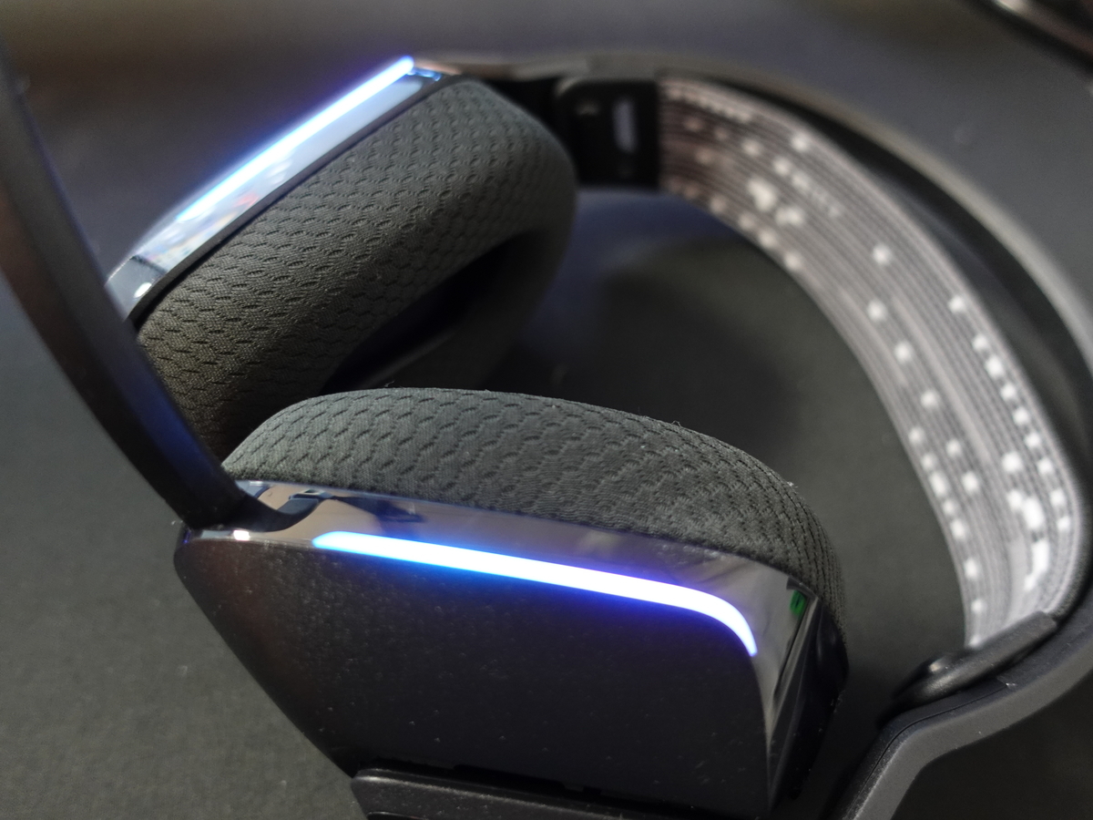 Logicool G G733-BK LIGHTSPEED Wirelessのレビュー】7.1Ch