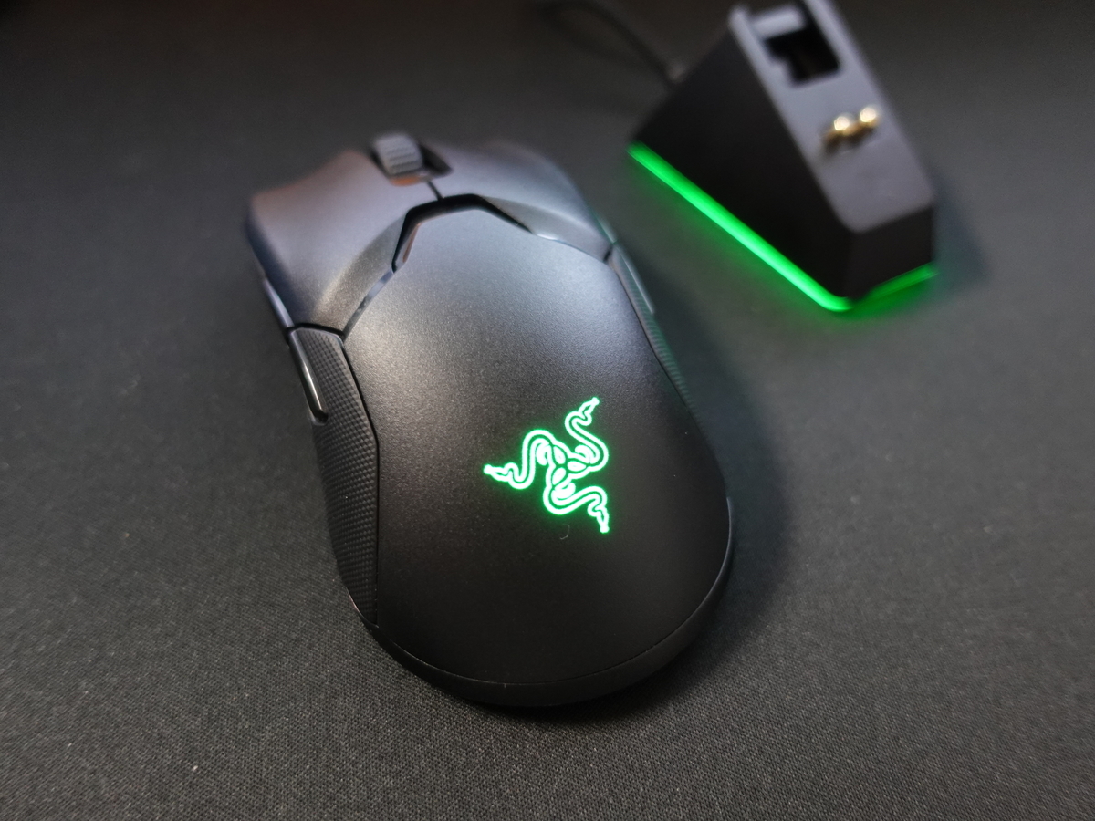 Razer Viper Ultimate +充電ドッグのレビュー】軽量でゲームや仕事の