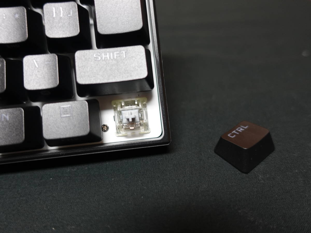 CORSAIR K65 RGB MINI 銀軸 日本語配列のレビュー】ポーリングレート
