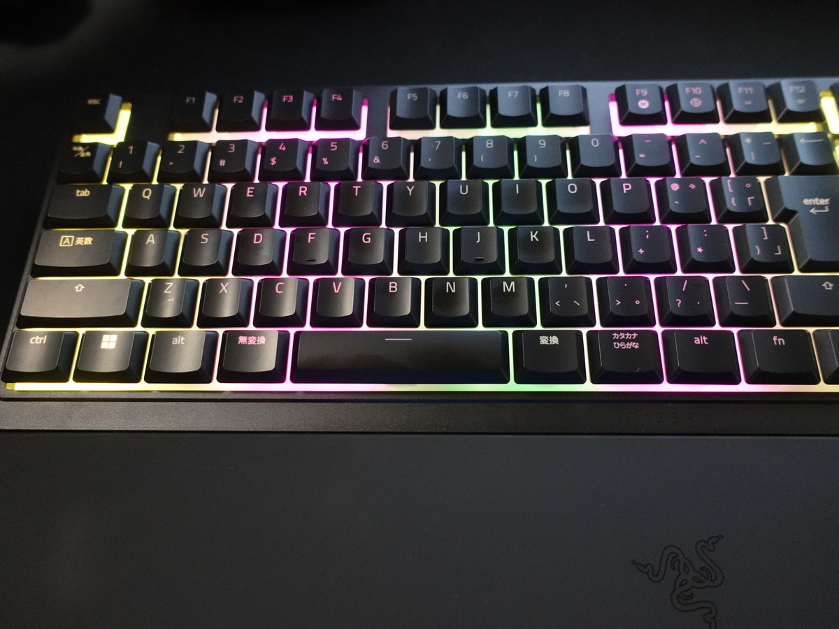 Razer Ornata V3 JPのレビュー】薄型キー、メカ・メンブレンタイプの