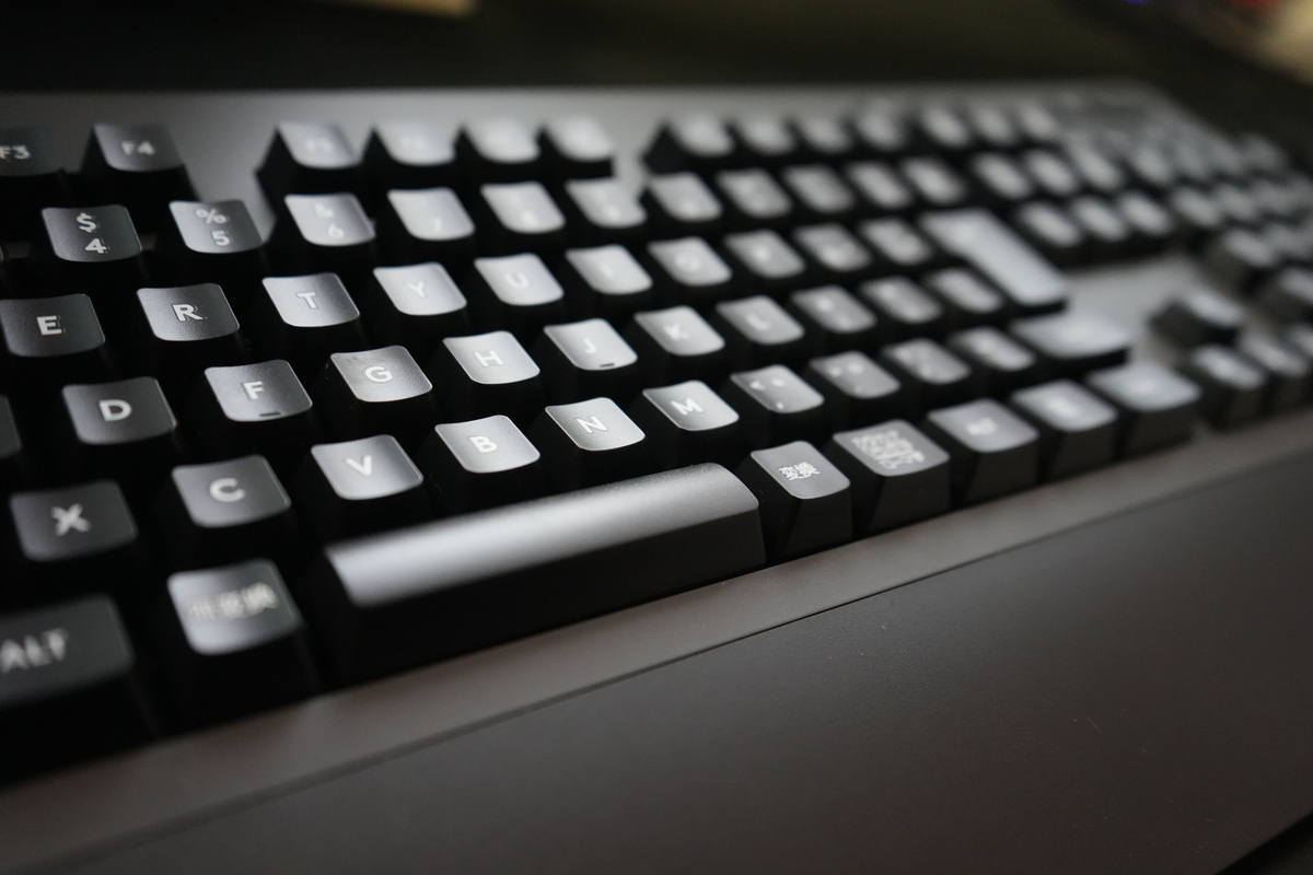 Logicool G G613のレビュー】2種類の接続方法ができるフルサイズ