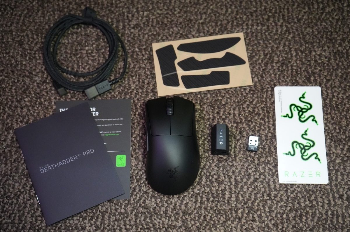 レイザー DEATHADDER v3 有線 開封のみ Razer DeathAdder V3 HyperSpeed 有線 / 2.4GHz ワイヤレス 両