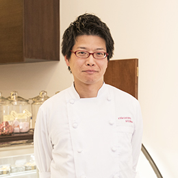 AVRANCHES GUESNAY(アヴランシュ・ゲネー) 牛島 源希シェフ
