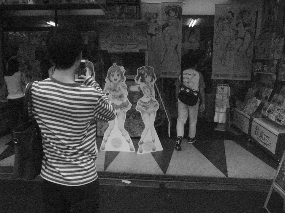 店頭にて 店頭にて