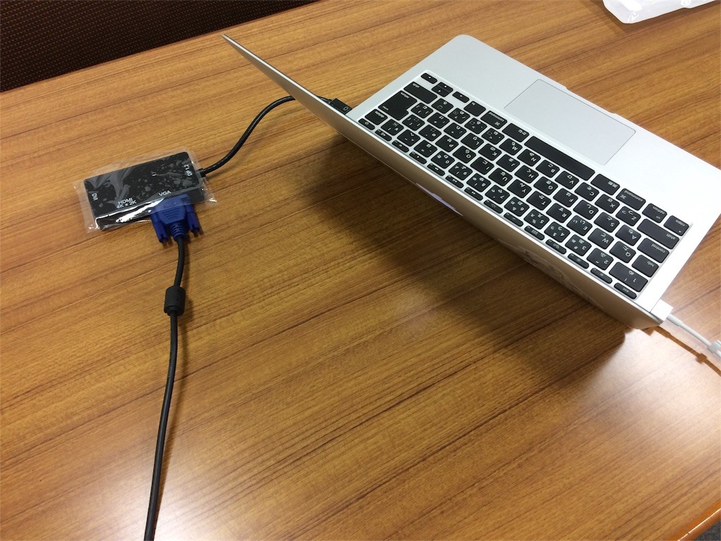 実際につないでみたところ。特に設定はせず。