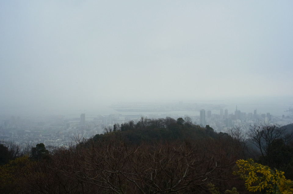 雨の神戸
