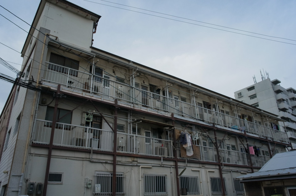 アパート アパート