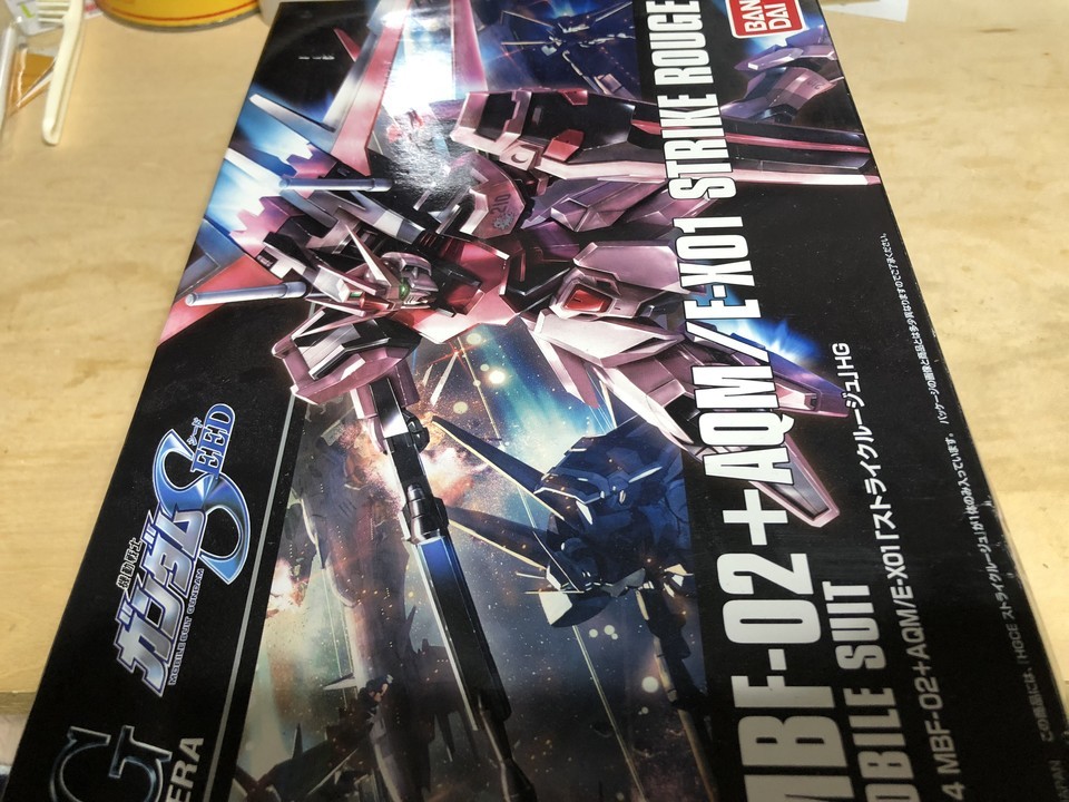未組立のストライクルージュ 未組立のストライクルージュ
