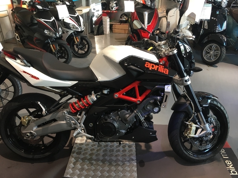 アプリリア SHIVER 750 愛車レビュー・評価・インプレ | ウェビック ロッカーウェア に適用するアプリリア シバー750 SL750 2007-2010 2011 2012 2013 2014 2015