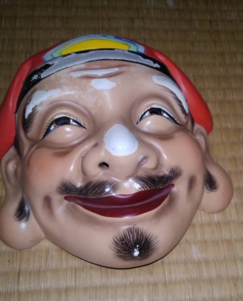 怖い…】床下から出てきた能面 - のうさぎの部屋