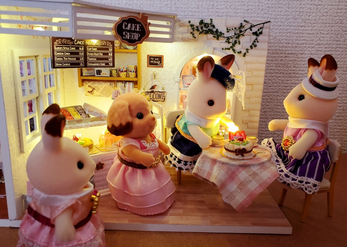 シルバニア〉〈ドールハウス〉?ケーキ屋さんオープン?〜行列の出来た 