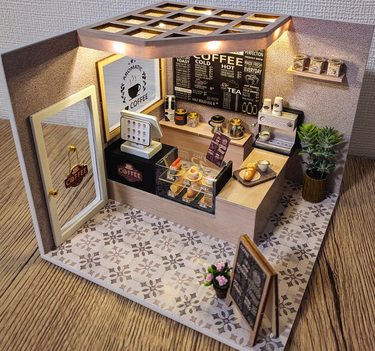 ドールハウス〉Leisurely coffee shop⑤建物＆照明 ✨完成