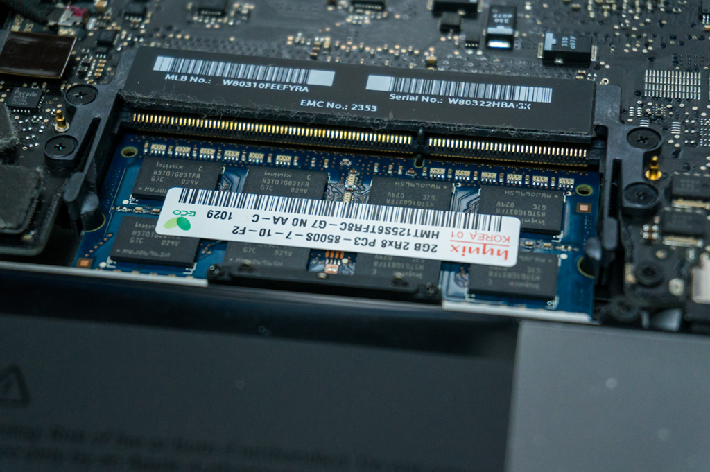 ジャンク屋で謎のMacBook Proが2万円で売ってたのでレストアしてみた