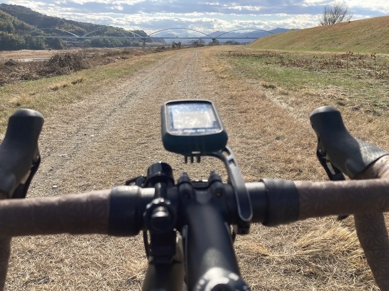 ロードバイクのタイヤをチューブレスに。