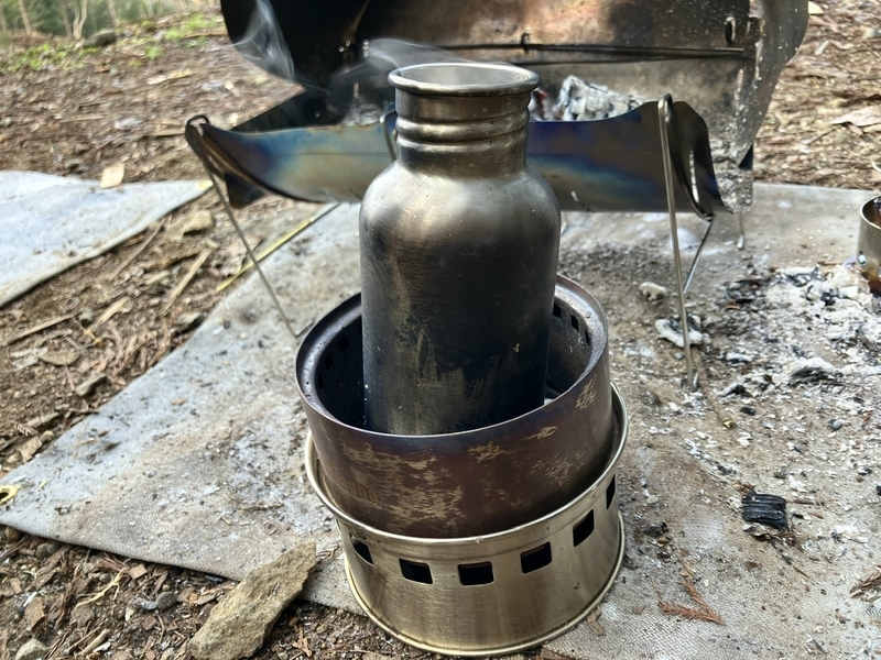 キャンプでお湯を沸かす方法